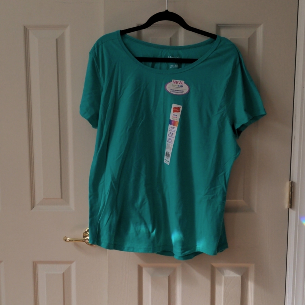 Hanes Scoop Neck Tee